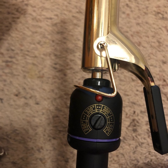 Hot Tools Curling Iron*SOLD ON OFFER UP*** - Picture 3 of 3